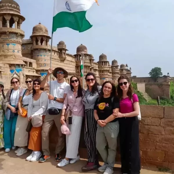 Inbound-Foreign-Tourists-in-India-1024x653